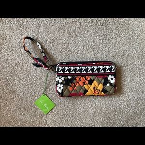 Vera Bradley Wristlet NWT
